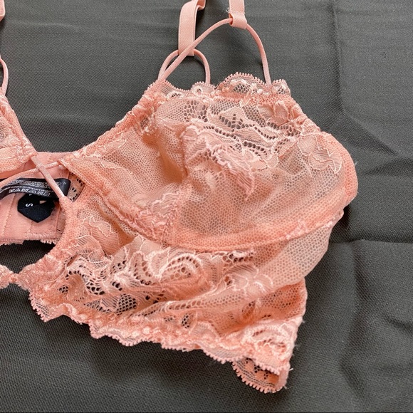 Out From Under Peach Lace Bra S - Picture 3 of 7